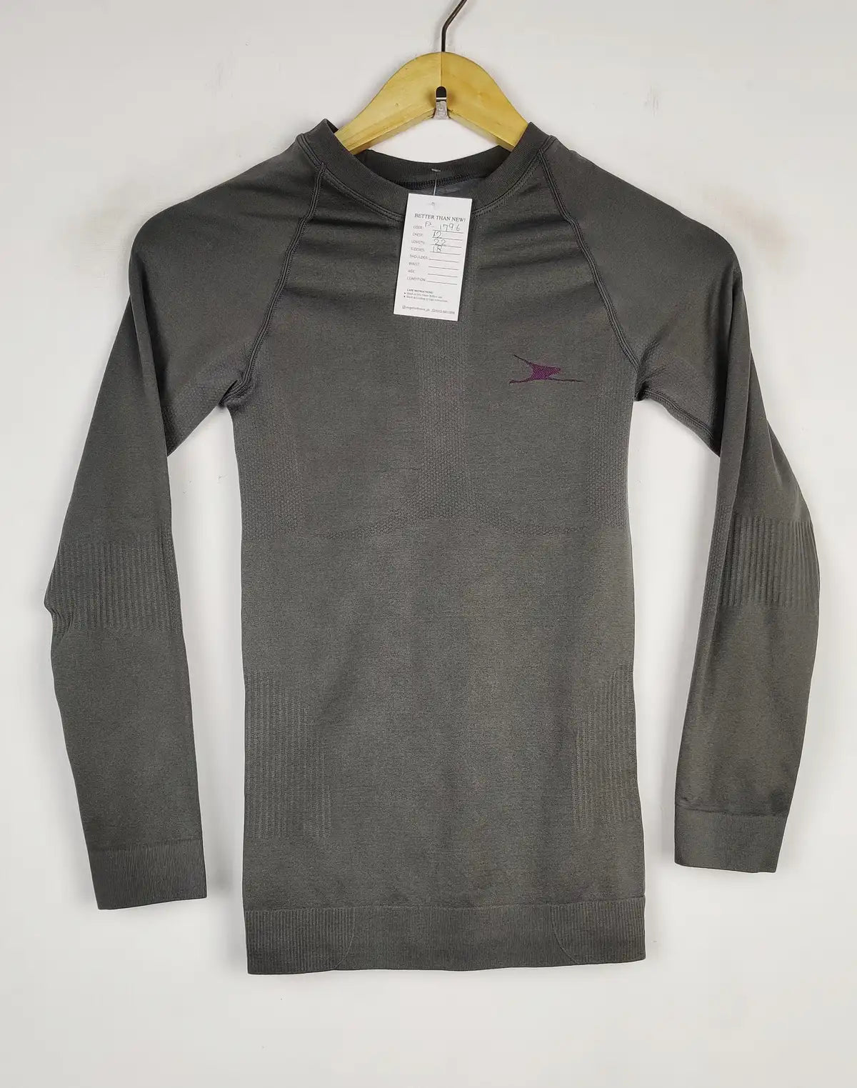 Buy online pre-used pre-loved 100% authentic & Original branded Unknown Brand (FS-1796) available in Pakistan. Top international brands avilable.