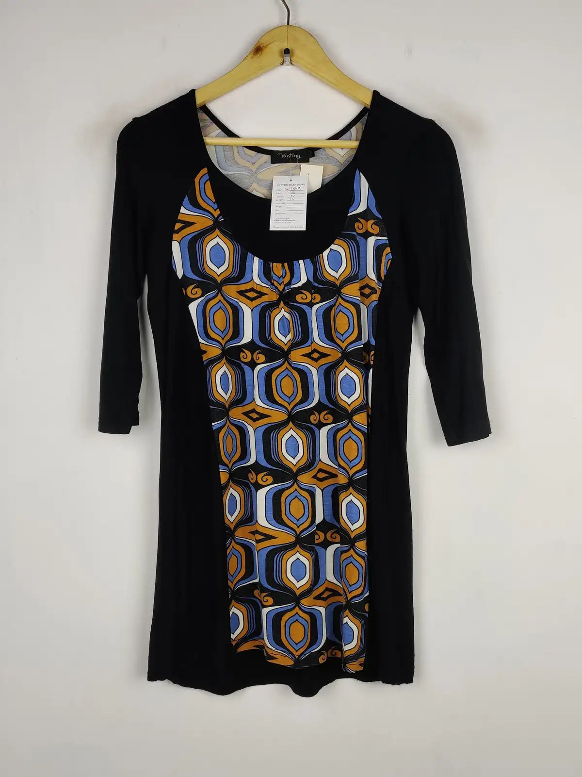 Buy online pre-used pre-loved 100% authentic & Original branded Vanting (FS-1848) available in Pakistan. Top international brands avilable.