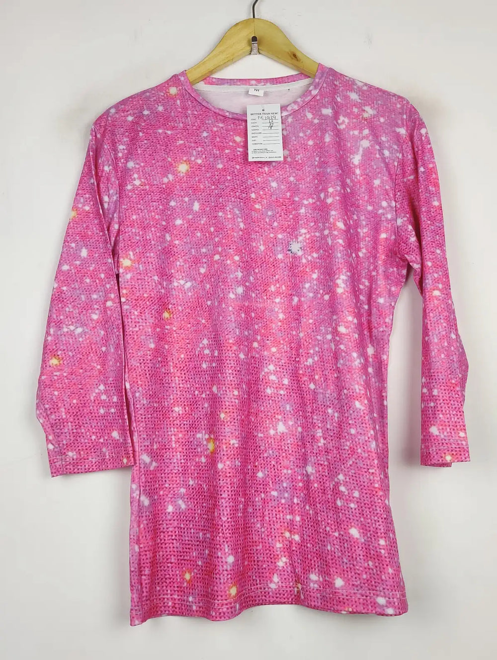 Buy online pre-used pre-loved 100% authentic & Original branded Unknown Brand (FS-1939) available in Pakistan. Top international brands avilable.