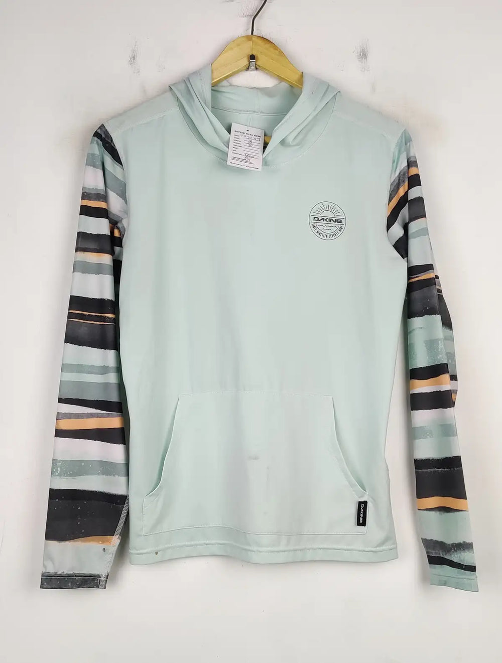 Buy online pre-used pre-loved 100% authentic & Original branded Dakine (FS-2037) available in Pakistan. Top international brands avilable.