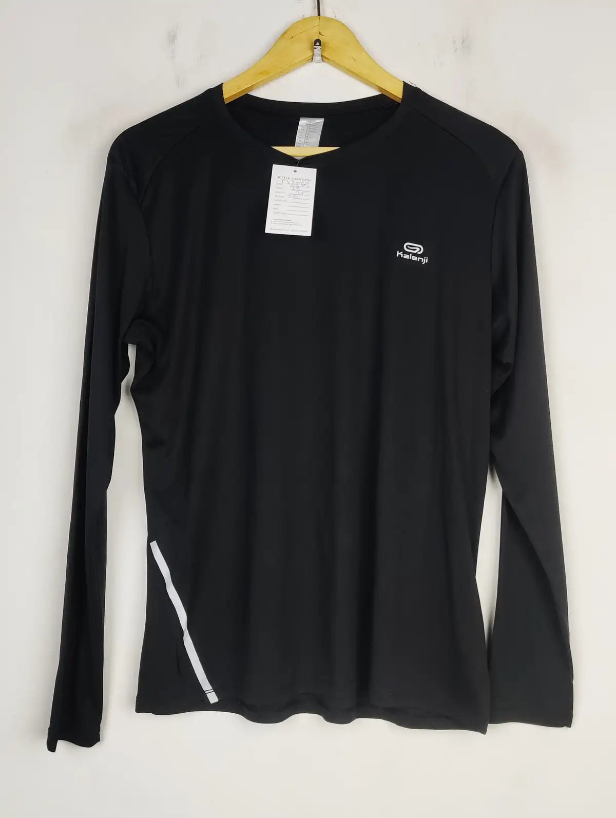 Buy online pre-used pre-loved 100% authentic & Original branded Kalenji (FS-2063) available in Pakistan. Top international brands avilable.