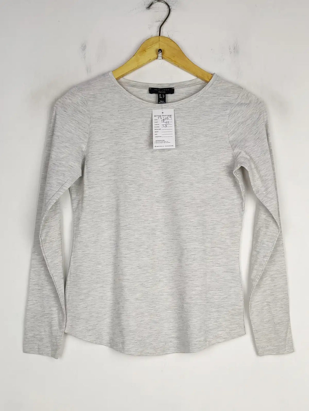 Buy online pre-used pre-loved 100% authentic & Original branded New Look (FS-2069) available in Pakistan. Top international brands avilable.