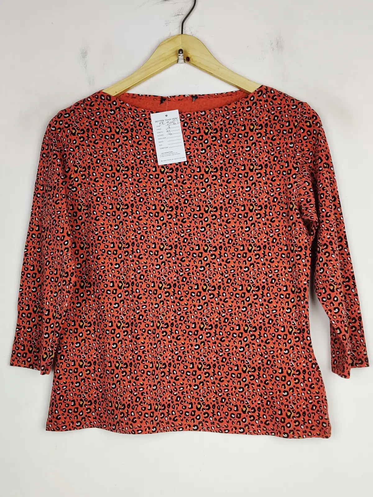 Buy online pre-used pre-loved 100% authentic & Original branded Unknown Brand (FS-2082) available in Pakistan. Top international brands avilable.