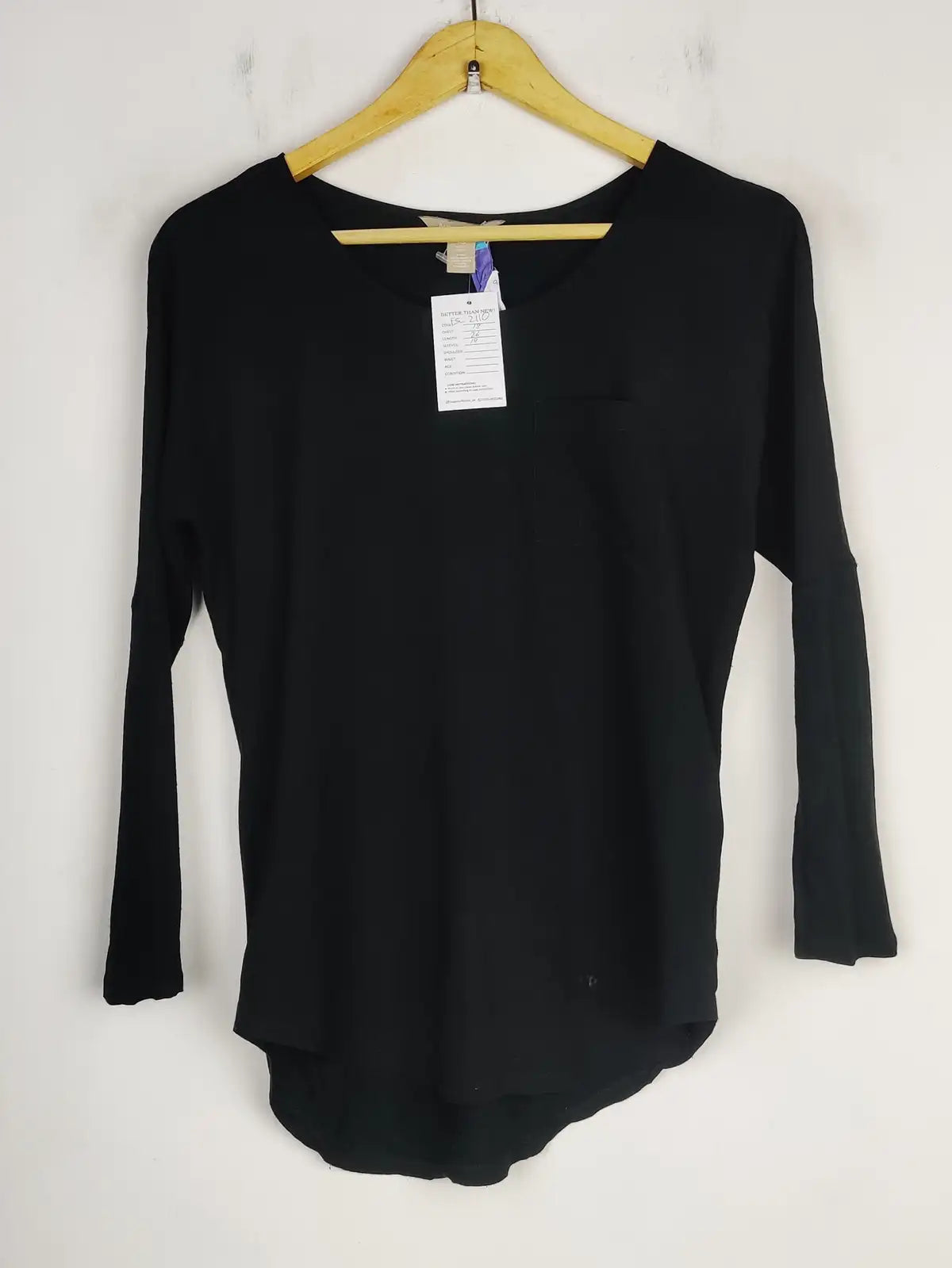 Buy online pre-used pre-loved 100% authentic & Original branded Banana Republic (FS-2110) available in Pakistan. Top international brands avilable.