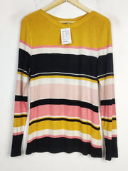 Buy online pre-used pre-loved 100% authentic & Original branded Oasis (FS-2216) available in Pakistan. Top international brands avilable.