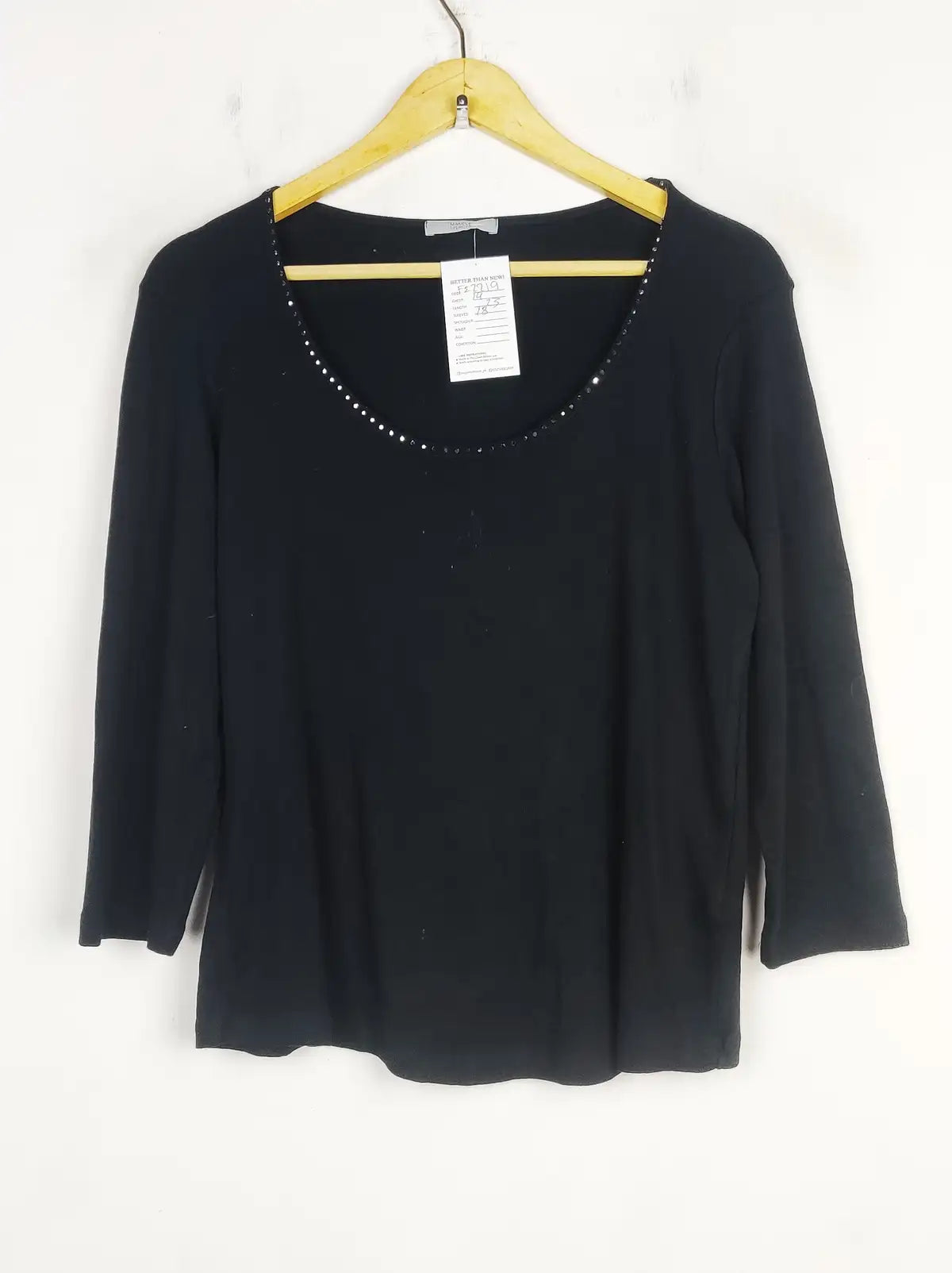 Buy online pre-used pre-loved 100% authentic & Original branded Marks & Spencers (FS-2219) available in Pakistan. Top international brands avilable.