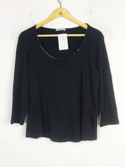 Buy online pre-used pre-loved 100% authentic & Original branded Marks & Spencers (FS-2219) available in Pakistan. Top international brands avilable.