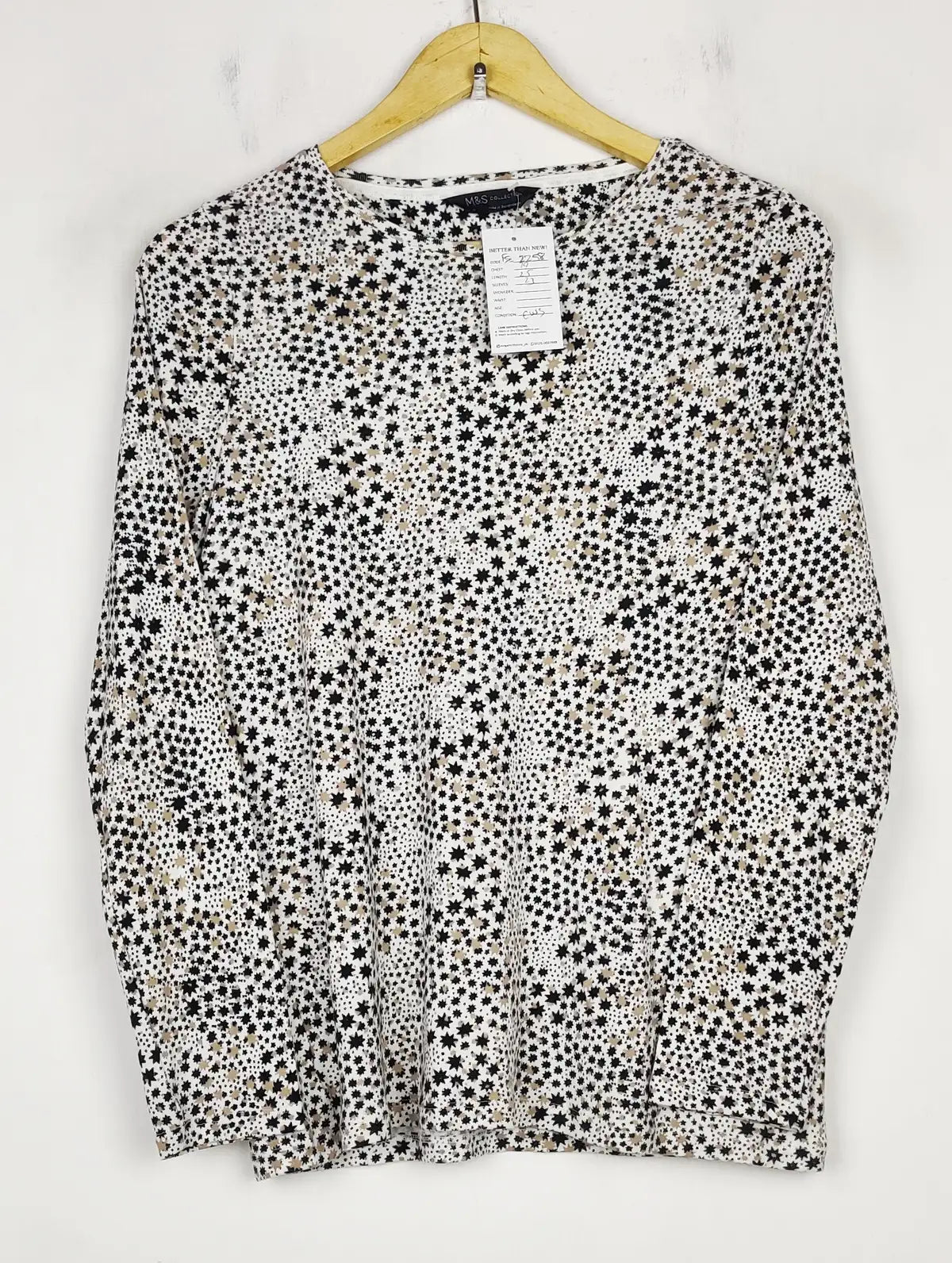 Buy online pre-used pre-loved 100% authentic & Original branded Marks & Spencers (FS-2258) available in Pakistan. Top international brands avilable.