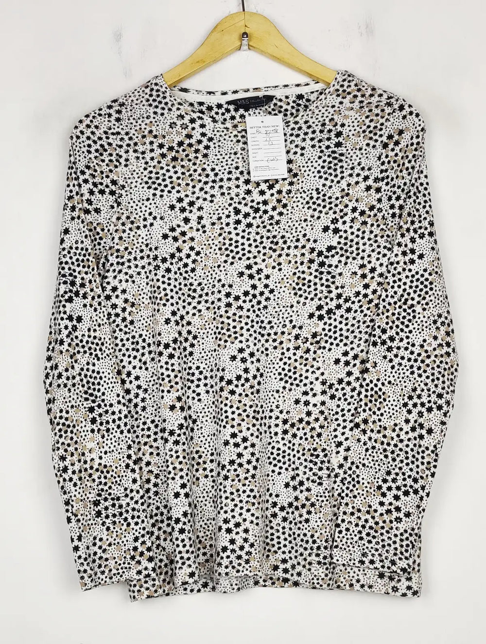 Buy online pre-used pre-loved 100% authentic & Original branded Marks & Spencers (FS-2258) available in Pakistan. Top international brands avilable.