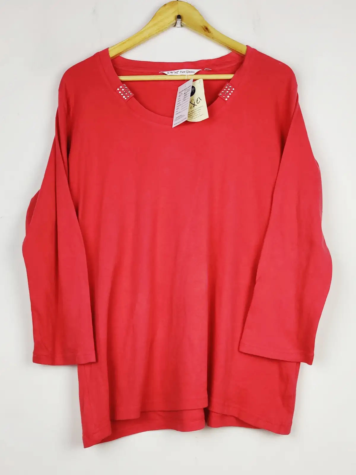 Buy online pre-used pre-loved 100% authentic & Original branded Ewm (FS-2357) available in Pakistan. Top international brands avilable.