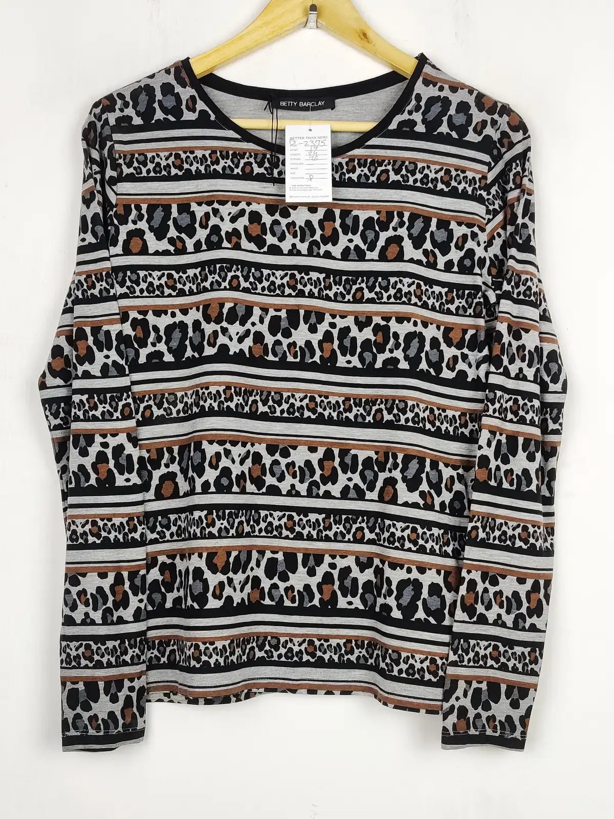 Buy online pre-used pre-loved 100% authentic & Original branded Betty Barclay (FS-2375) available in Pakistan. Top international brands avilable.