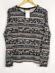 Buy online pre-used pre-loved 100% authentic & Original branded Betty Barclay (FS-2375) available in Pakistan. Top international brands avilable.