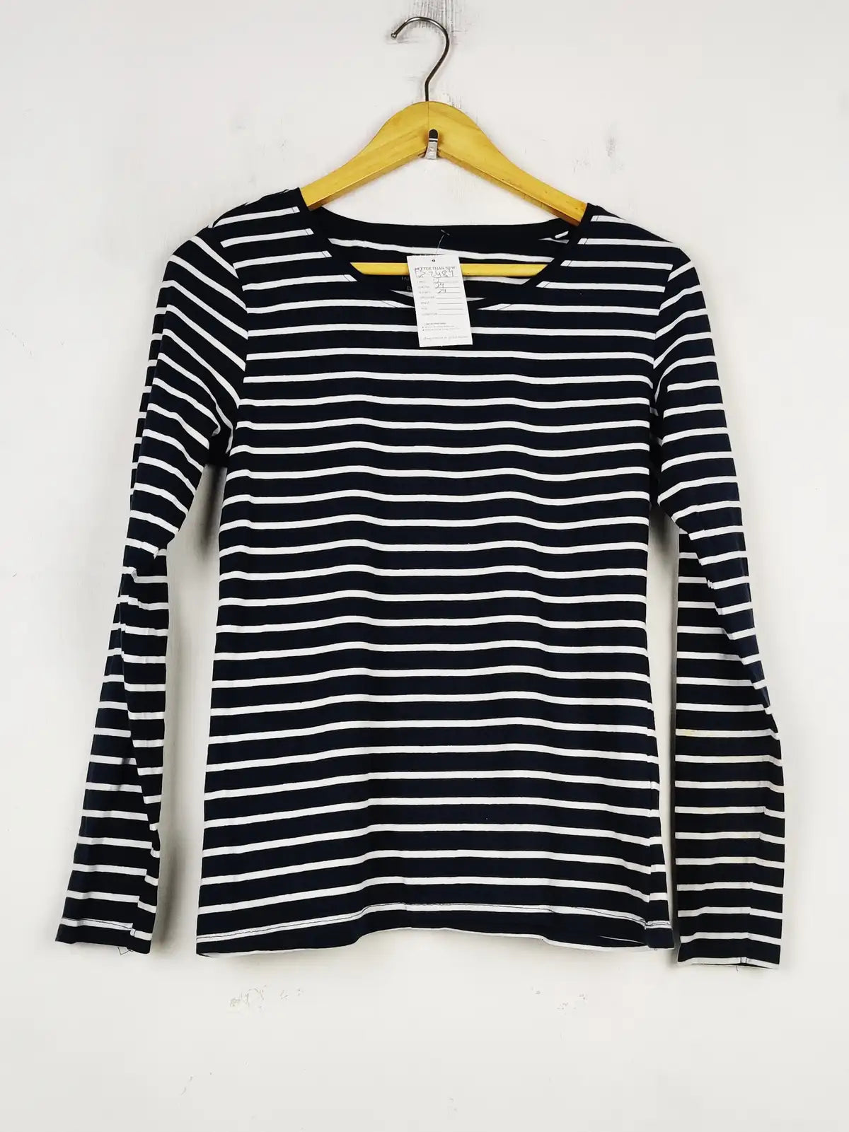 Buy online pre-used pre-loved 100% authentic & Original branded Basics (FS-2484) available in Pakistan. Top international brands avilable.