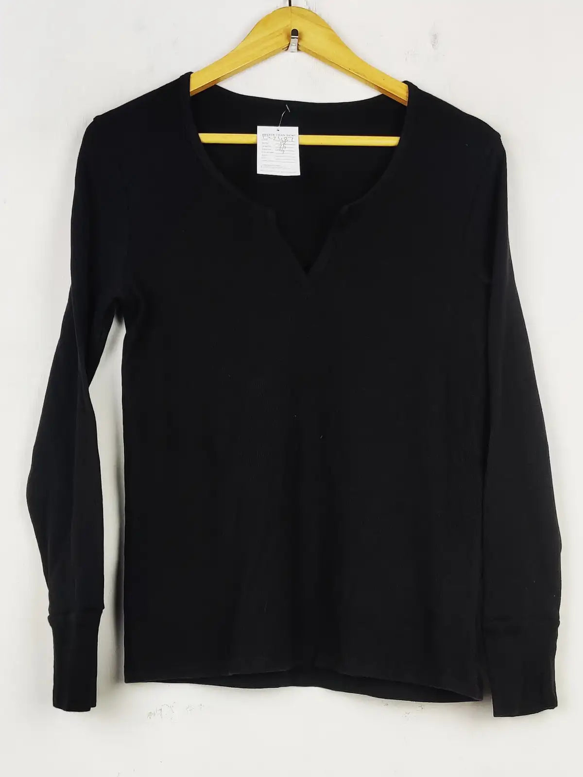 Buy online pre-used pre-loved 100% authentic & Original branded Unknown Brand (FS-2487) available in Pakistan. Top international brands avilable.