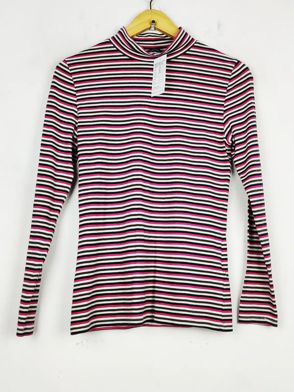 Buy online pre-used pre-loved 100% authentic & Original branded Marks & Spencers (FS-2503) available in Pakistan. Top international brands avilable.