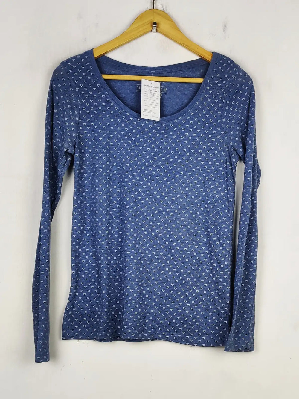 Buy online pre-used pre-loved 100% authentic & Original branded Atmosphere (FS-2528) available in Pakistan. Top international brands avilable.