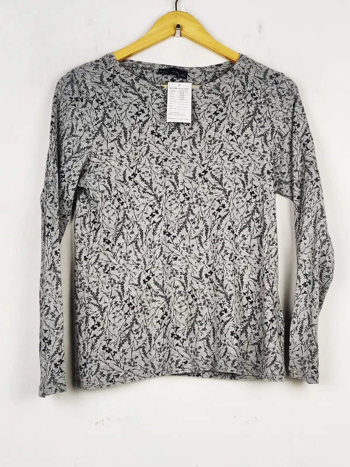 Buy online pre-used pre-loved 100% authentic & Original branded Marks & Spencers (FS-2542) available in Pakistan. Top international brands avilable.