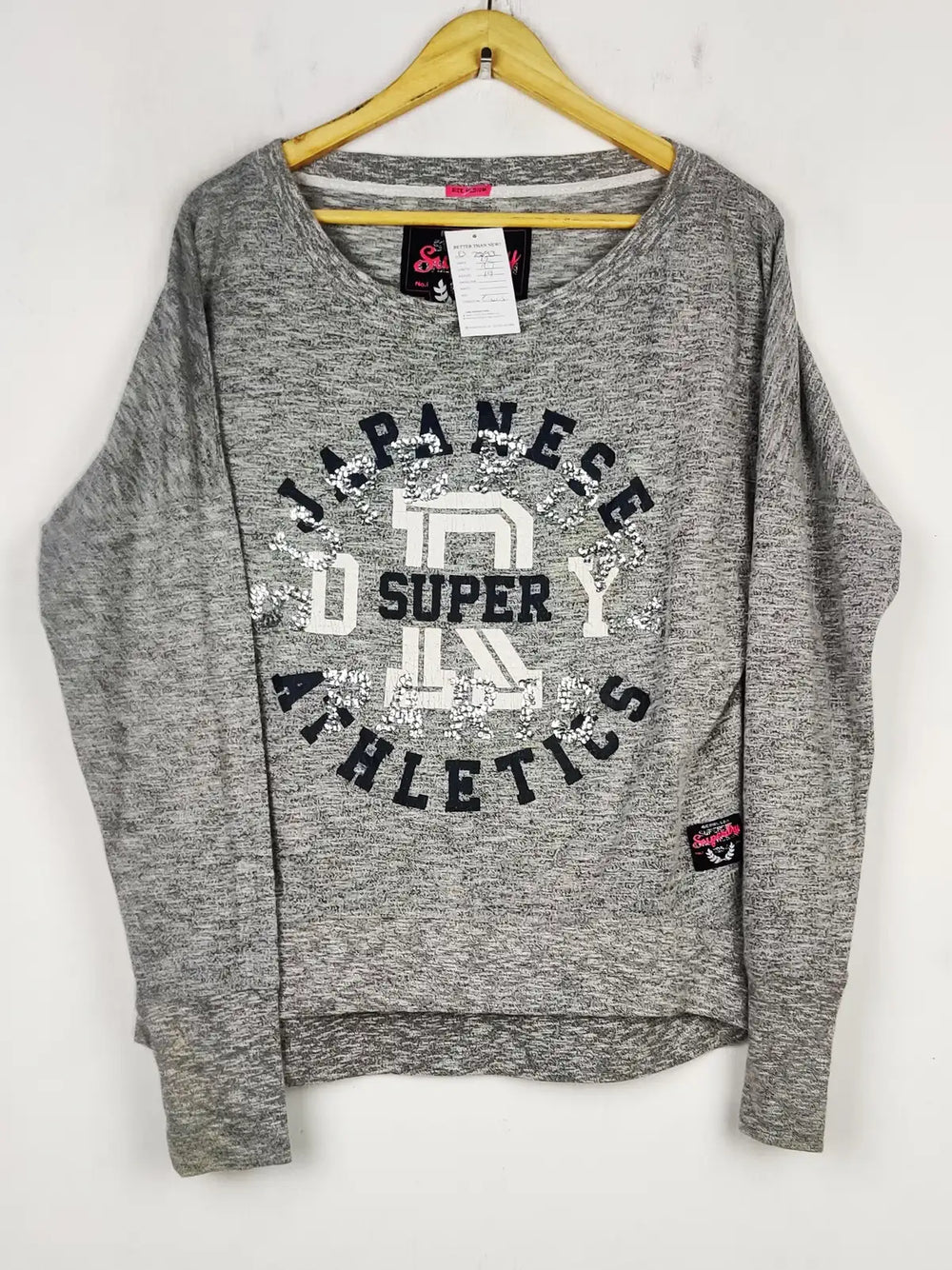 Buy online pre-used pre-loved 100% authentic & Original branded Superdry (FS-2593) available in Pakistan. Top international brands avilable.