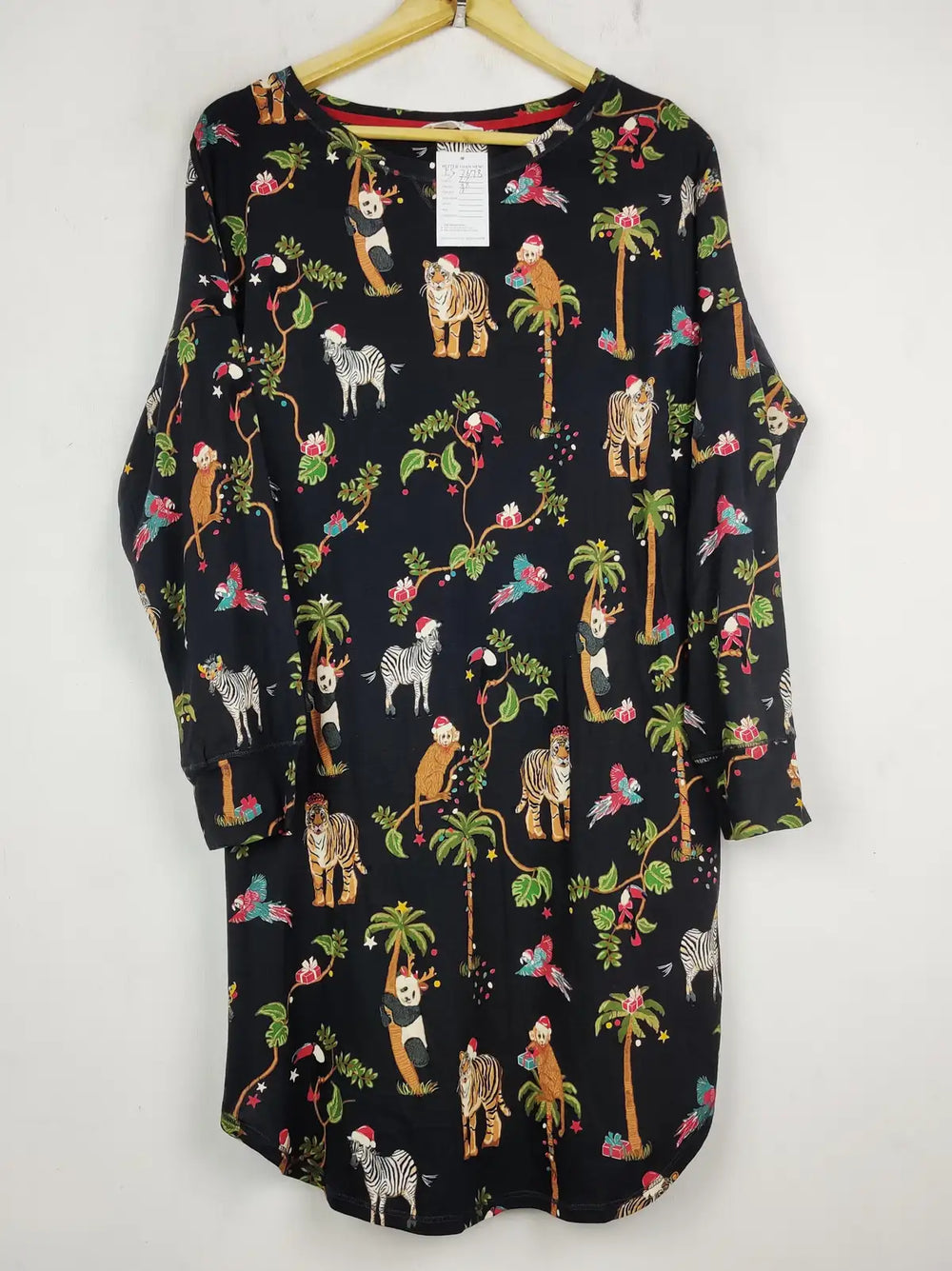 Buy online pre-used pre-loved 100% authentic & Original branded Marks & Spencers (FS-2678) available in Pakistan. Top international brands avilable.