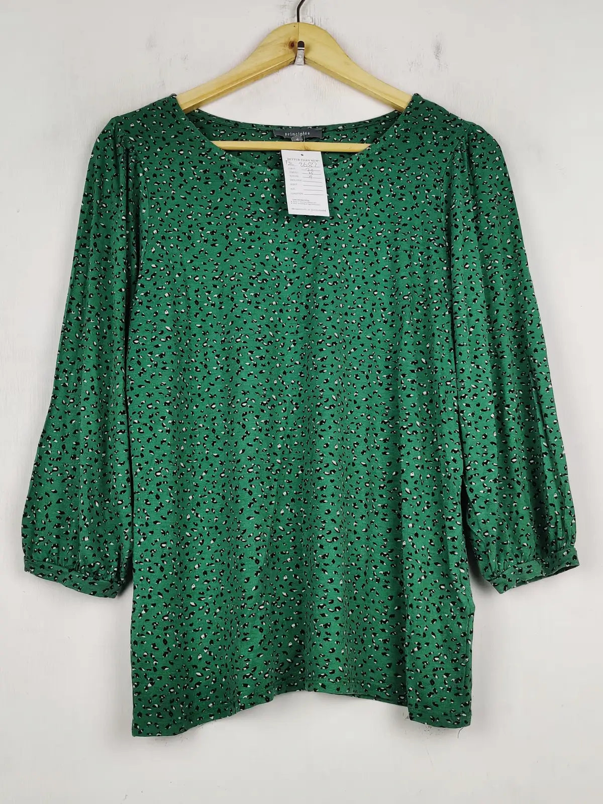 Buy online pre-used pre-loved 100% authentic & Original branded Principle (FS-2682) available in Pakistan. Top international brands avilable.