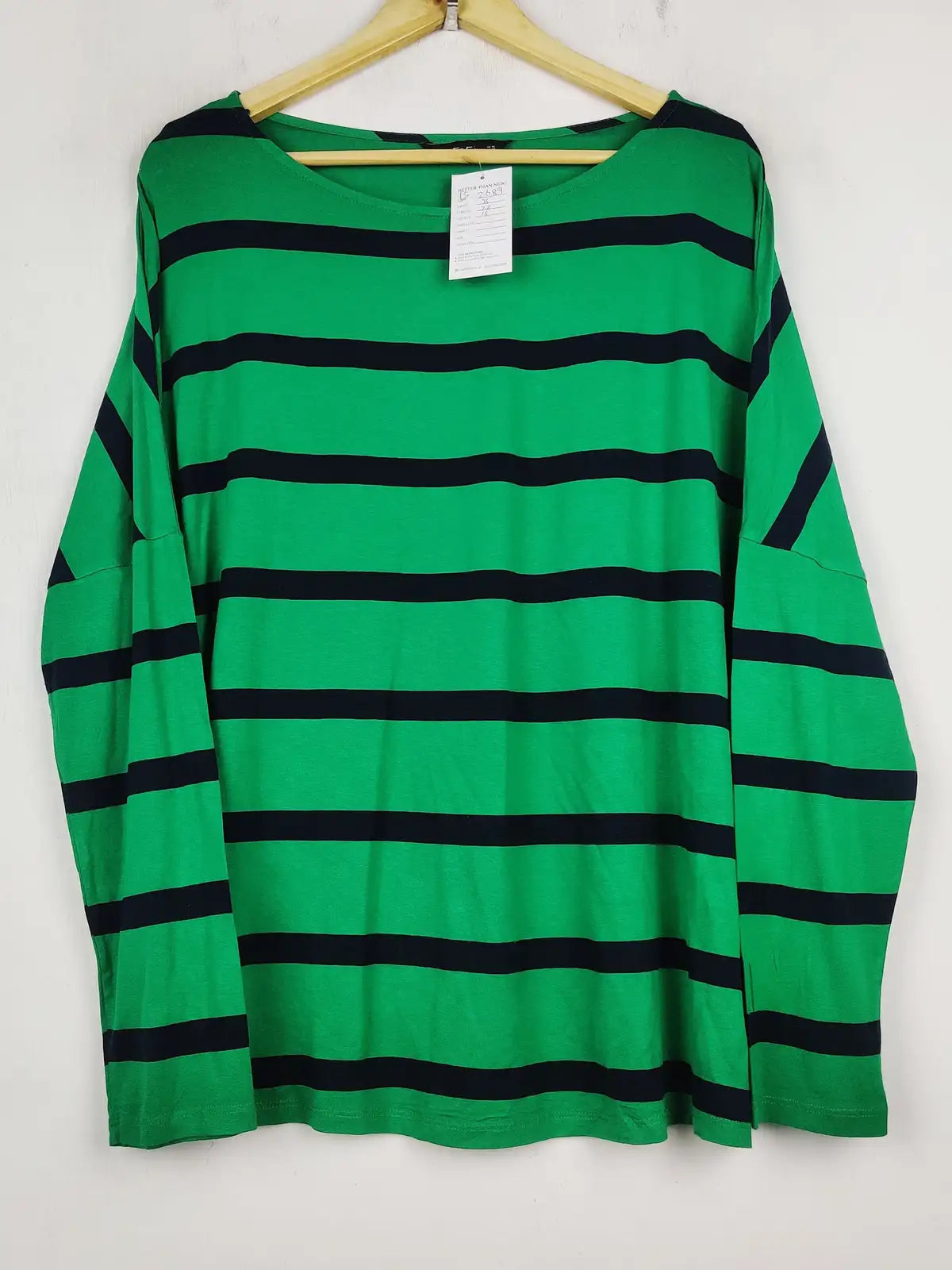 Buy online pre-used pre-loved 100% authentic & Original branded F&F (FS-2689) available in Pakistan. Top international brands avilable.