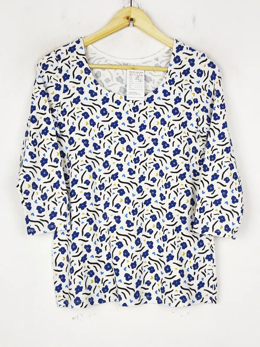 Buy online pre-used pre-loved 100% authentic & Original branded Unknown Brand (FS-2726) available in Pakistan. Top international brands avilable.