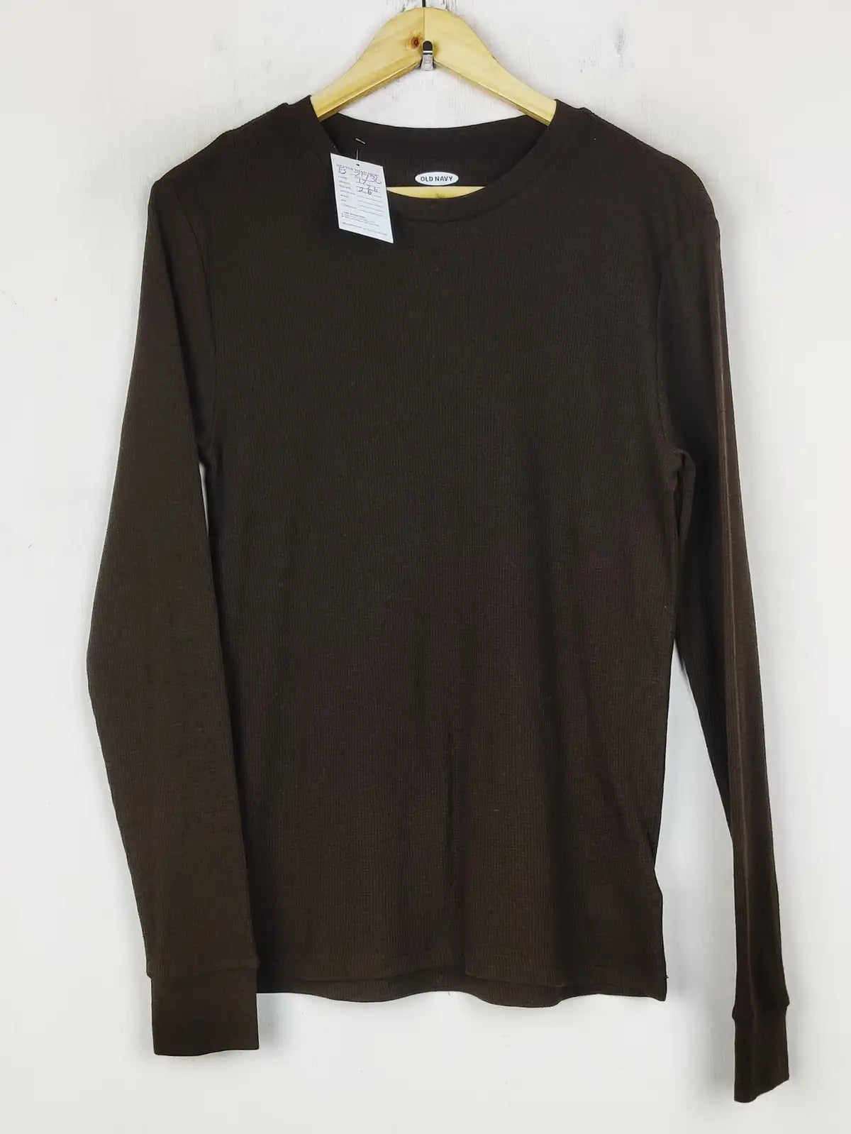 Buy online pre-used pre-loved 100% authentic & Original branded Old Navy (FS-2736) available in Pakistan. Top international brands avilable.