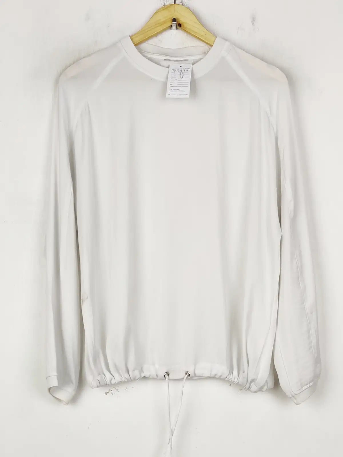Buy online pre-used pre-loved 100% authentic & Original branded Unknown Brand (FS-2744) available in Pakistan. Top international brands avilable.