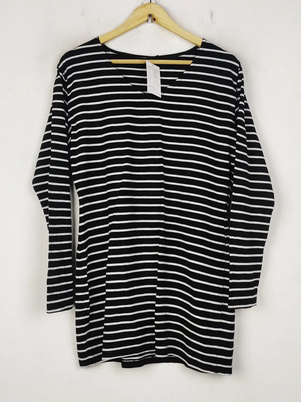 Buy online pre-used pre-loved 100% authentic & Original branded Janina (FS-2753) available in Pakistan. Top international brands avilable.