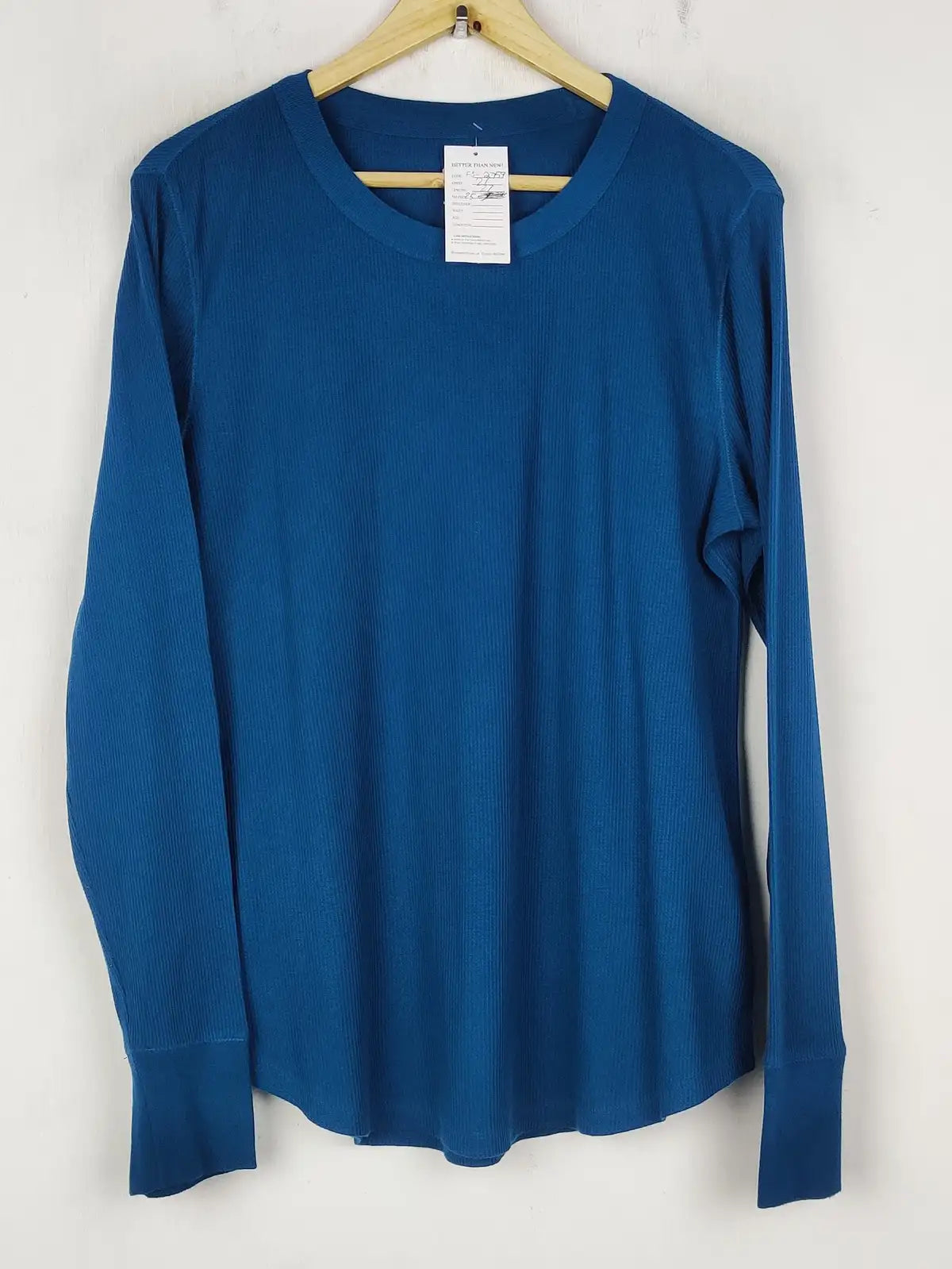 Buy online pre-used pre-loved 100% authentic & Original branded Gap (FS-2759) available in Pakistan. Top international brands avilable.