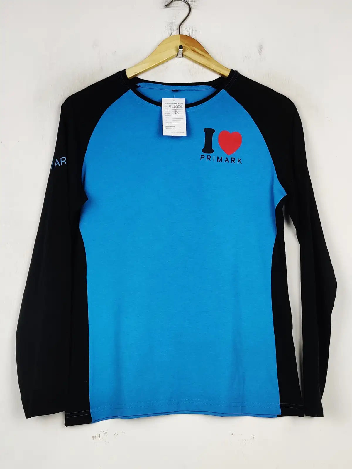 Buy online pre-used pre-loved 100% authentic & Original branded F&F (FS-2796) available in Pakistan. Top international brands avilable.