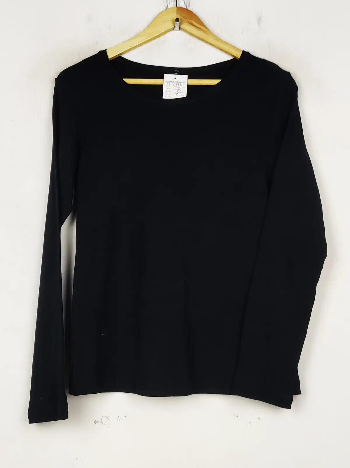 Buy online pre-used pre-loved 100% authentic & Original branded Unknown Brand (FS-2812) available in Pakistan. Top international brands avilable.