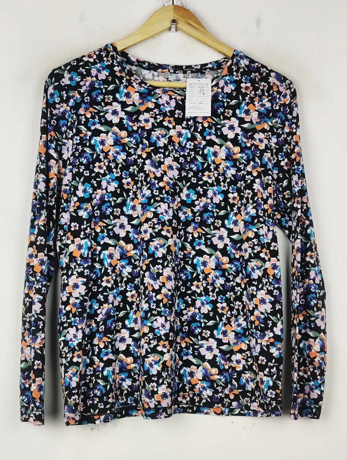 Buy online pre-used pre-loved 100% authentic & Original branded Tu (FS-2819) available in Pakistan. Top international brands avilable.