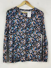 Buy online pre-used pre-loved 100% authentic & Original branded Tu (FS-2819) available in Pakistan. Top international brands avilable.