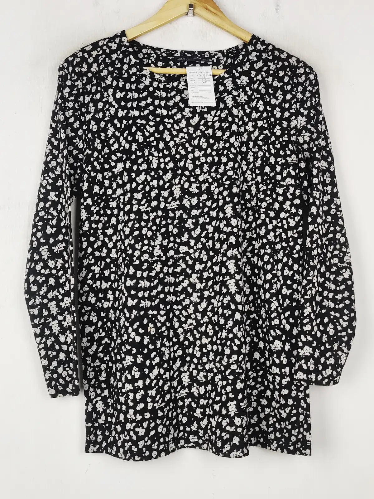 Buy online pre-used pre-loved 100% authentic & Original branded Marks & Spencers (FS-2826) available in Pakistan. Top international brands avilable.