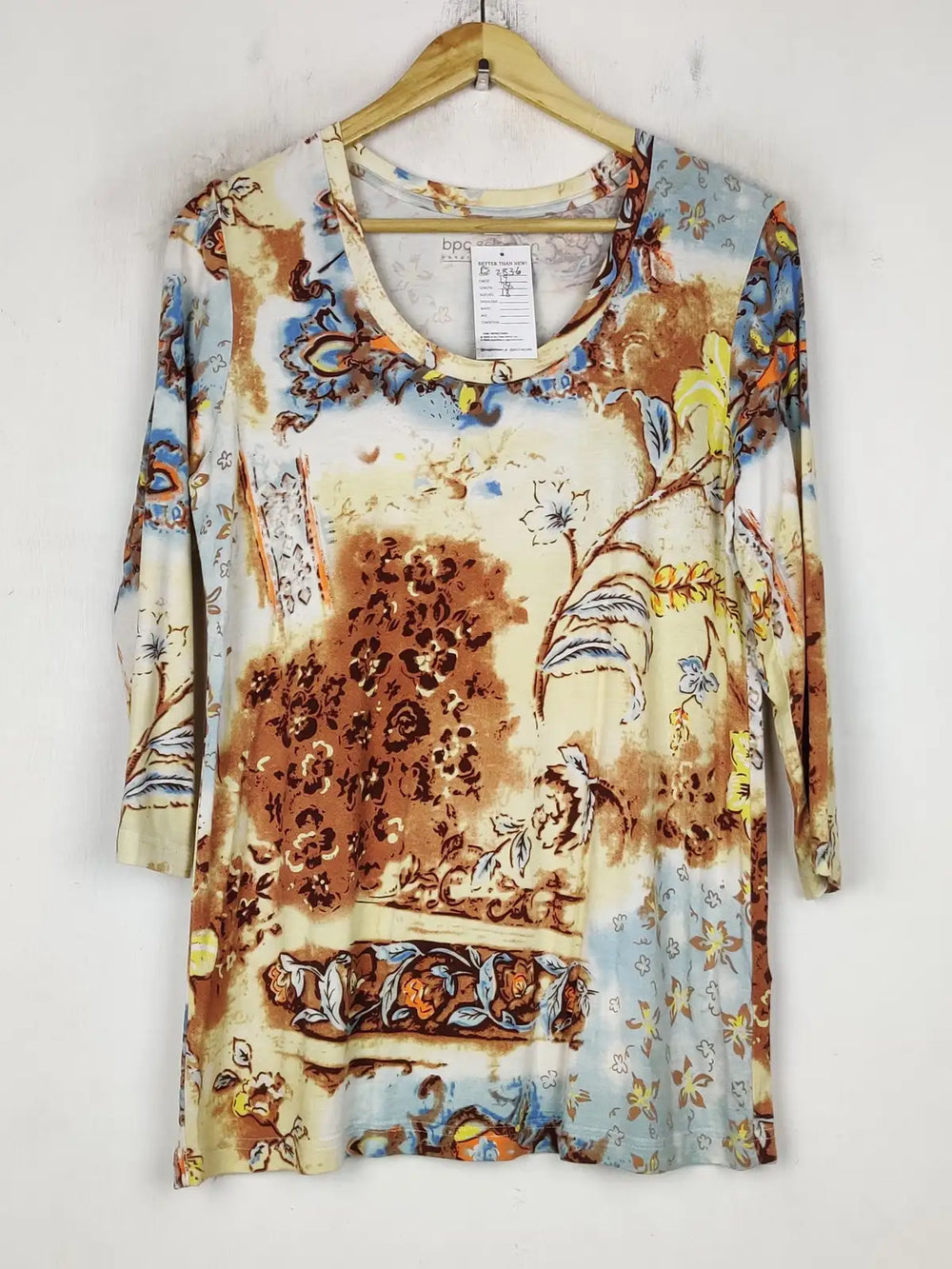 Buy online pre-used pre-loved 100% authentic & Original branded Pure Cotton (FS-2836) available in Pakistan. Top international brands avilable.