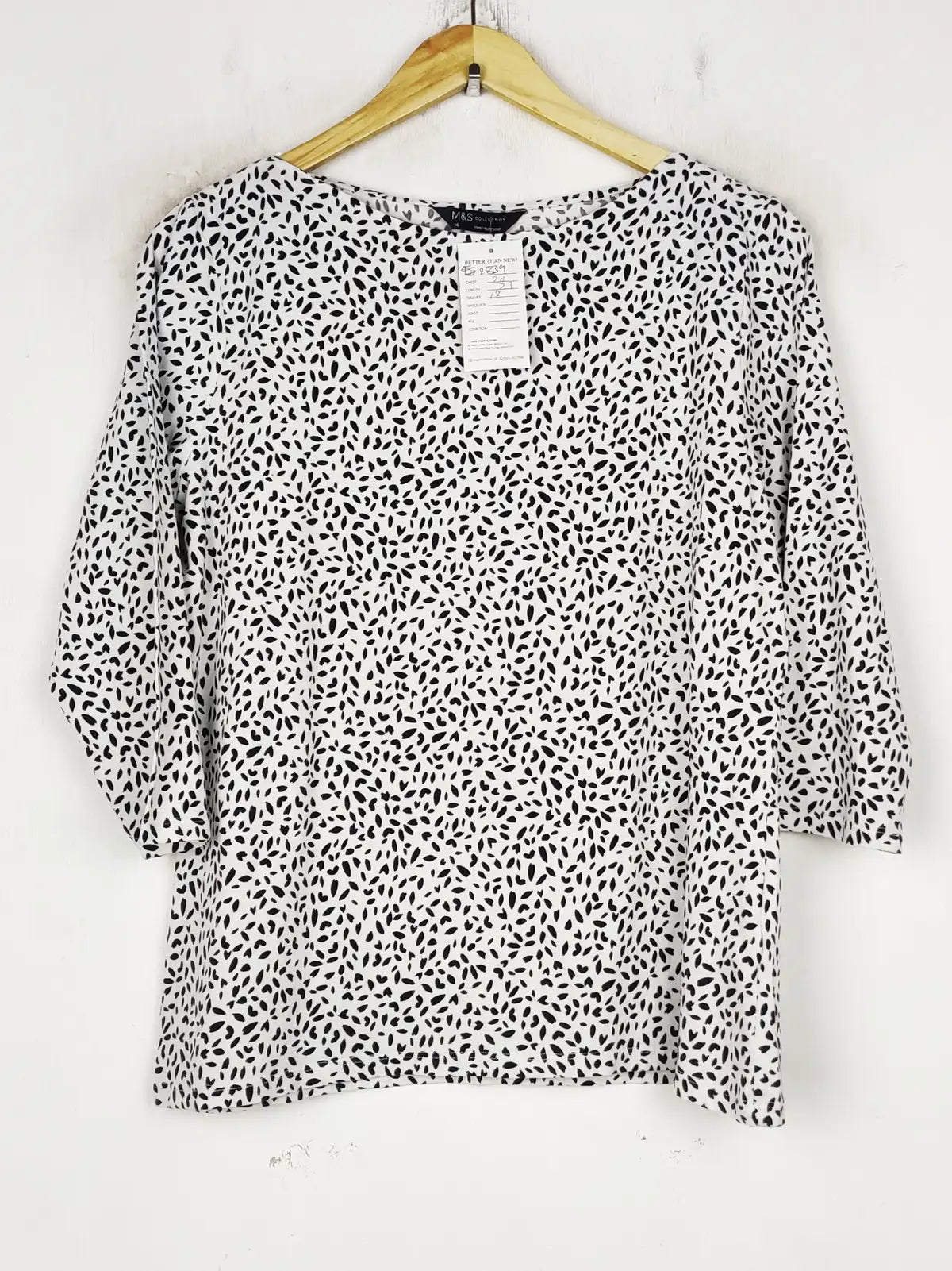 Buy online pre-used pre-loved 100% authentic & Original branded Marks & Spencers (FS-2839) available in Pakistan. Top international brands avilable.