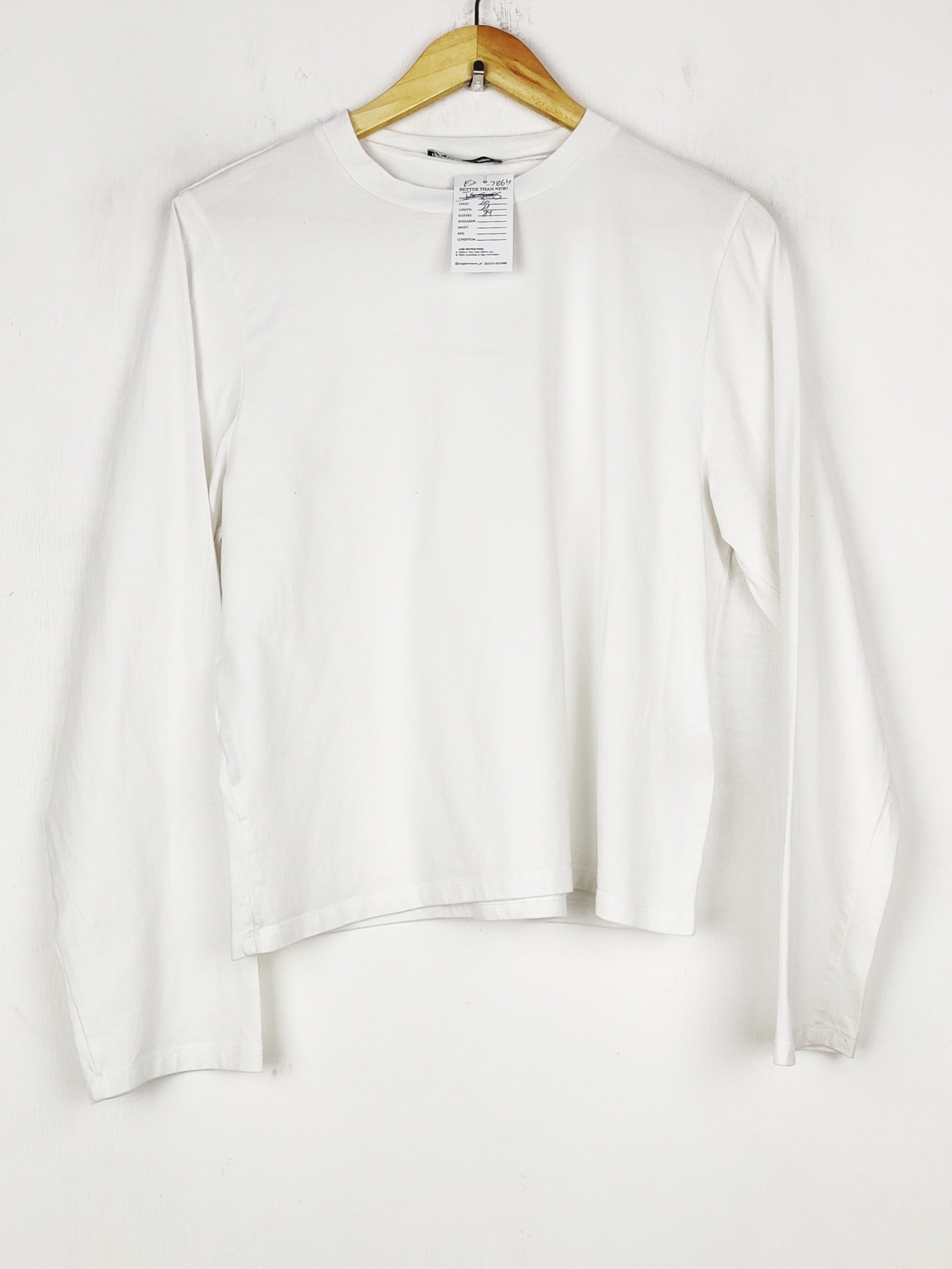 Buy online pre-used pre-loved 100% authentic & Original branded Zara (FS-2864) available in Pakistan. Top international brands avilable.
