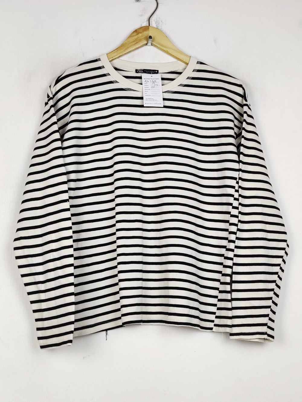 Buy online pre-used pre-loved 100% authentic & Original branded Zara (FS-2872) available in Pakistan. Top international brands avilable.