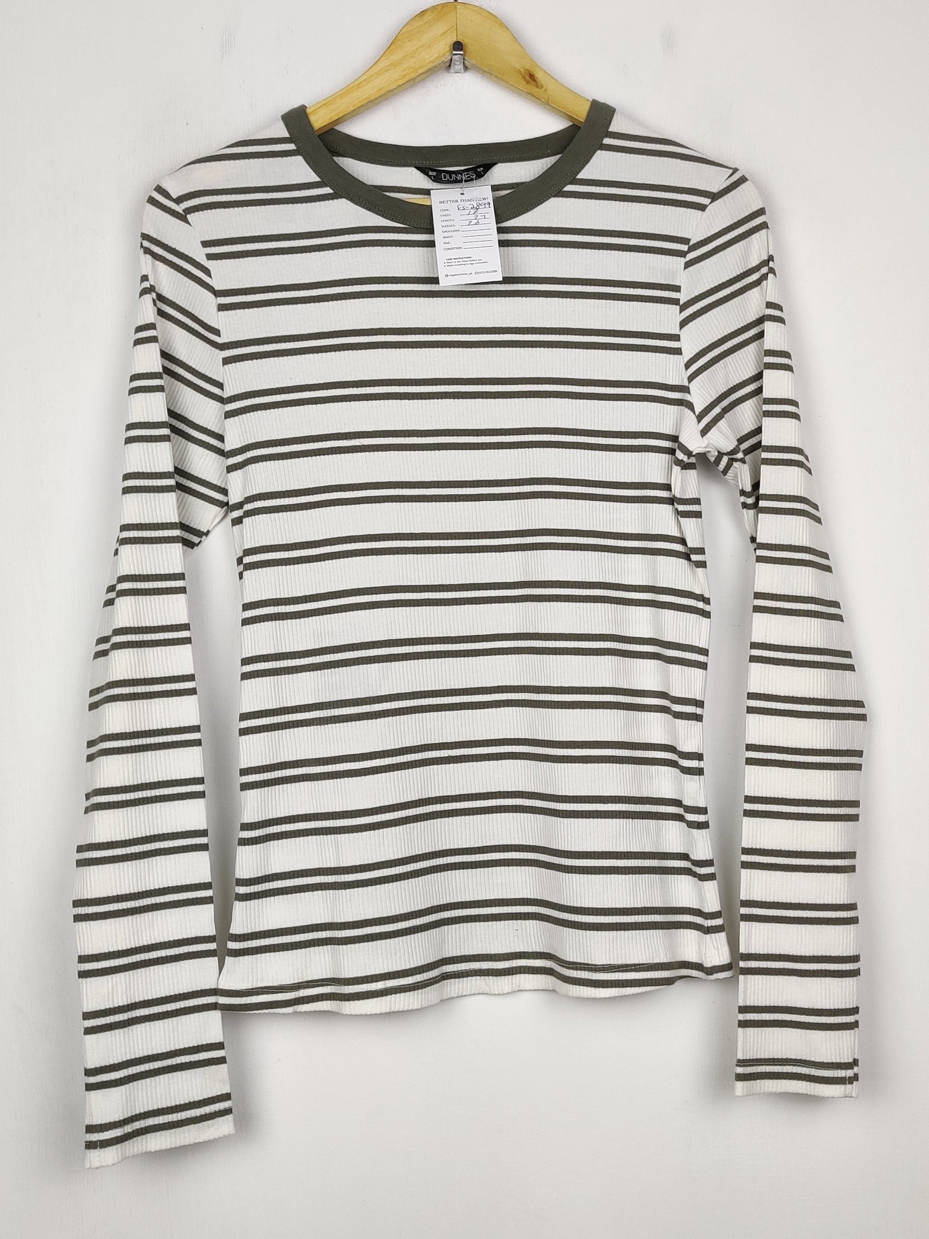 Buy online pre-used pre-loved 100% authentic & Original branded Dunnes Stores (FS-2899) available in Pakistan. Top international brands avilable.