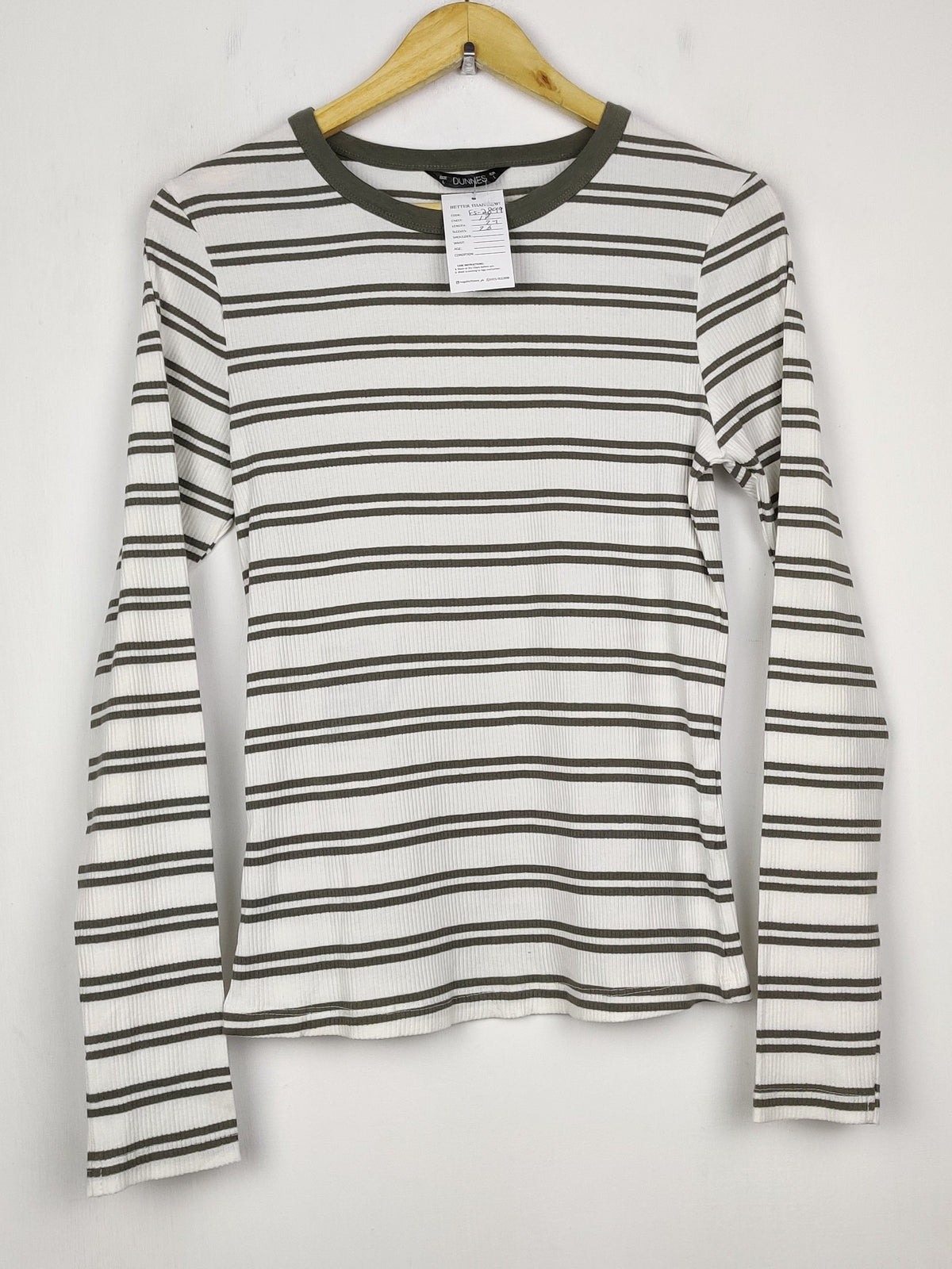 Buy online pre-used pre-loved 100% authentic & Original branded Dunnes Stores (FS-2899) available in Pakistan. Top international brands avilable.