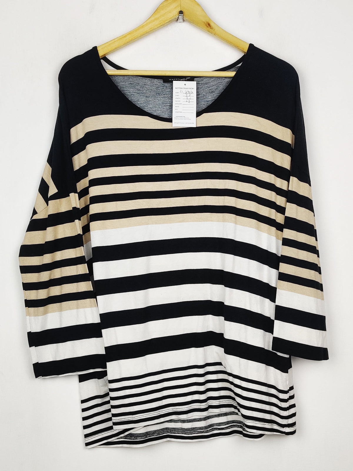 Buy online pre-used pre-loved 100% authentic & Original branded New York (FS-2902) available in Pakistan. Top international brands avilable.