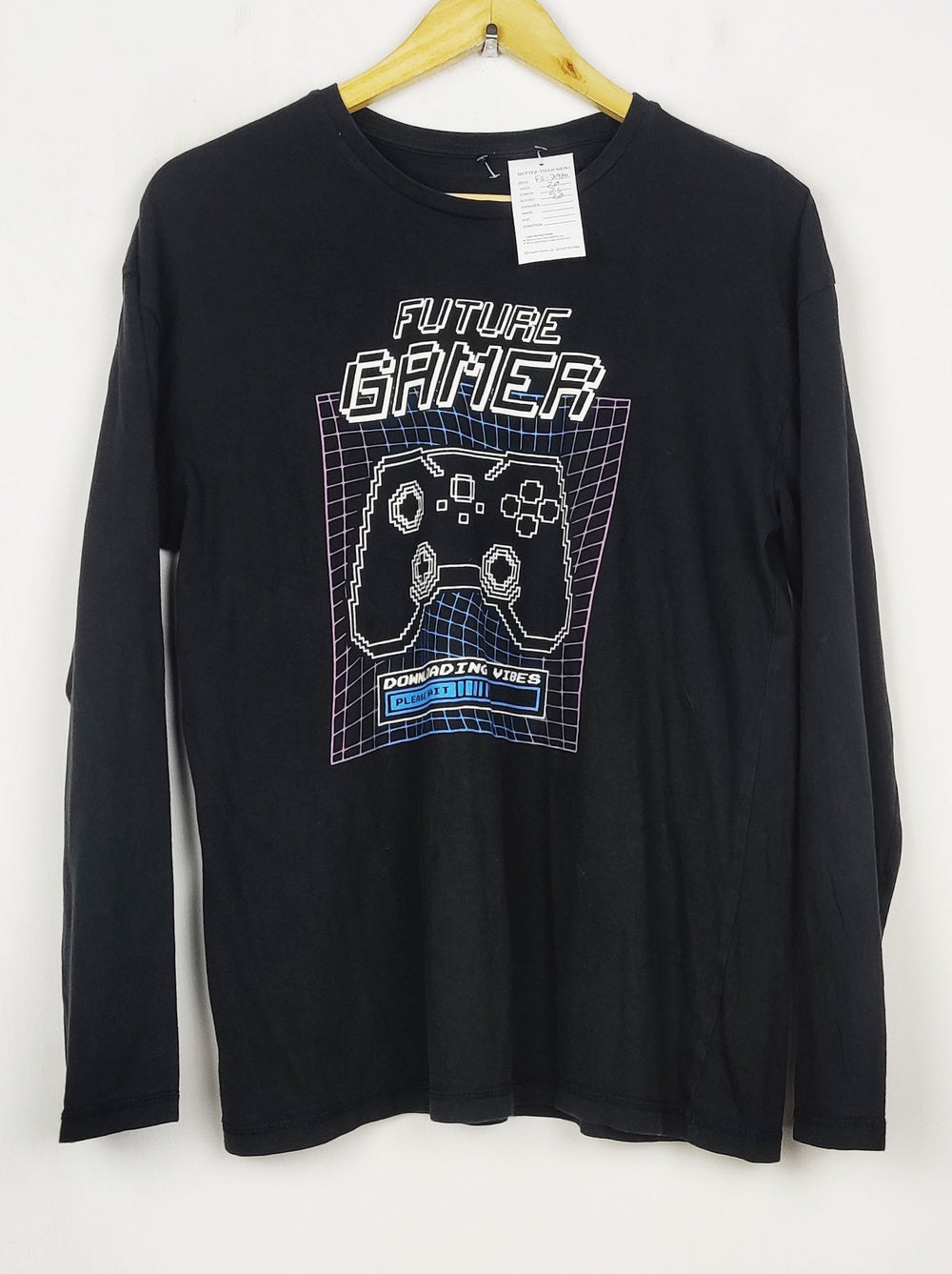 Buy online pre-used pre-loved 100% authentic & Original branded Unknown Brand (FS-2910) available in Pakistan. Top international brands avilable.