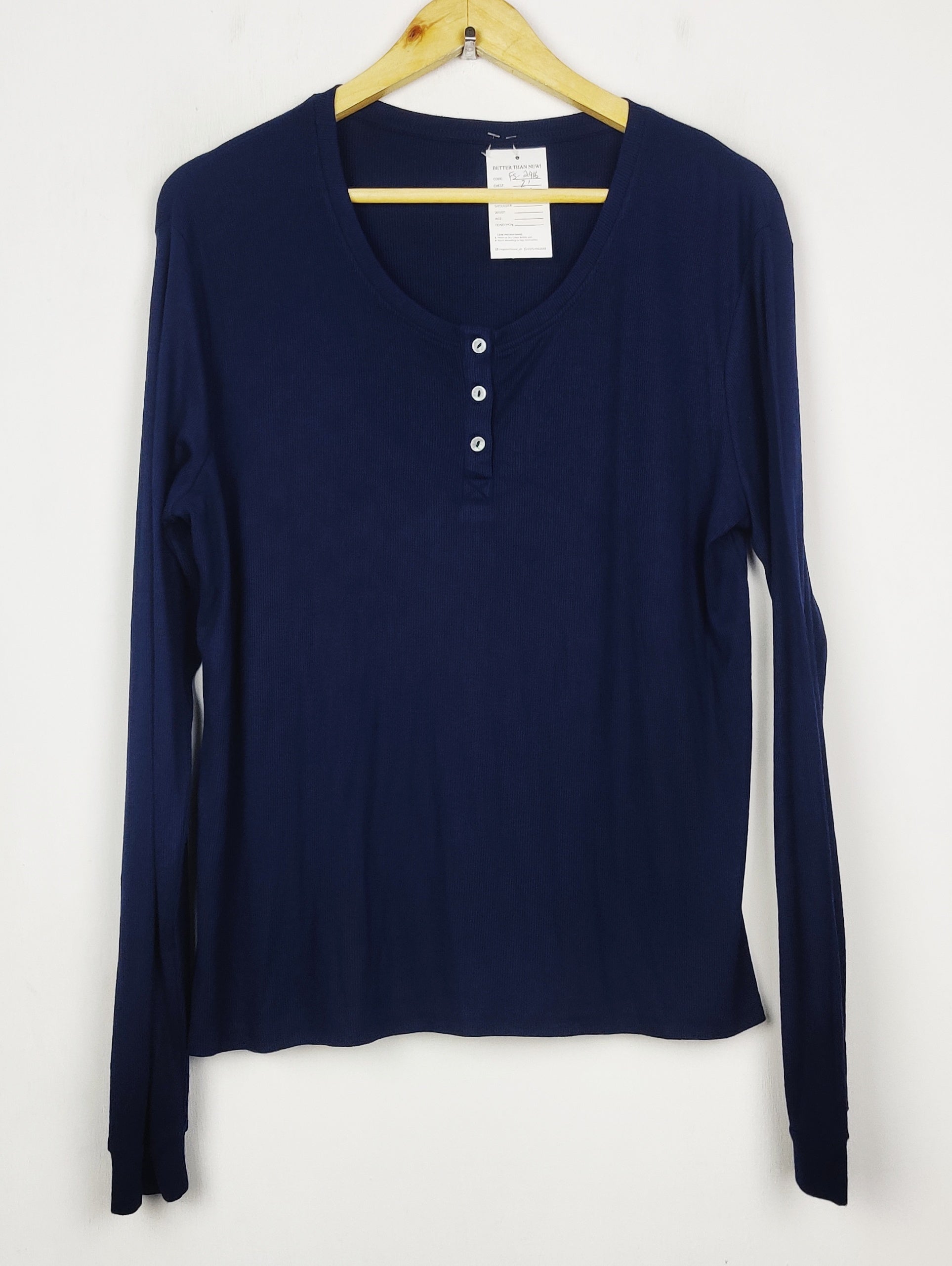 Buy online pre-used pre-loved 100% authentic & Original branded Unknown Brand (FS-2916) available in Pakistan. Top international brands avilable.