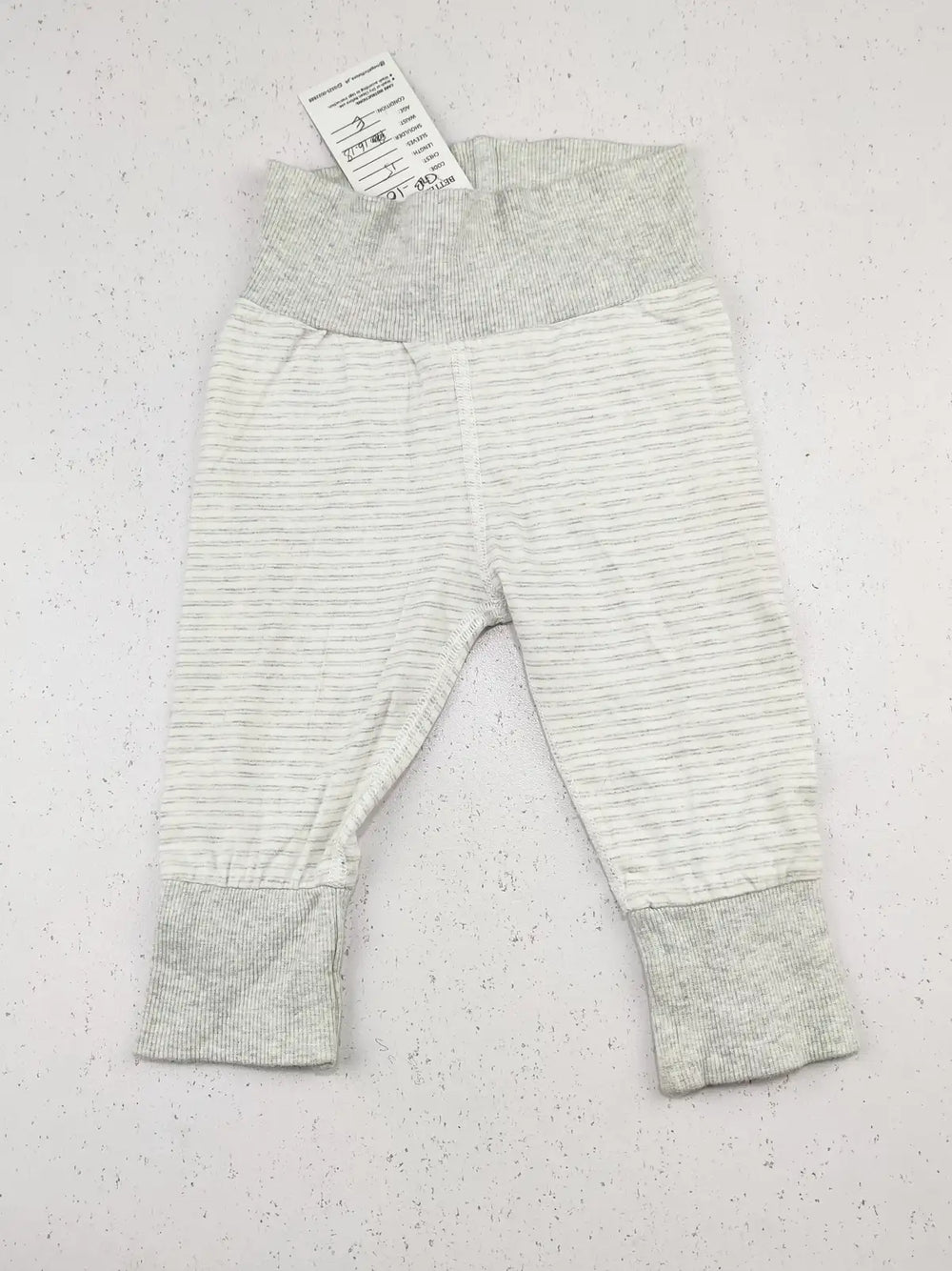 Buy online pre-used pre-loved 100% authentic & Original branded Marks & Spencer (GB-1024) available in Pakistan. Top international brands avilable.