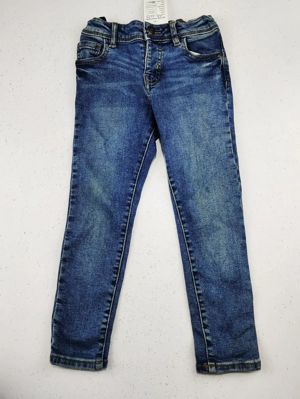 Buy online pre-used pre-loved 100% authentic & Original branded Denim Co. (GB-1025) available in Pakistan. Top international brands avilable.