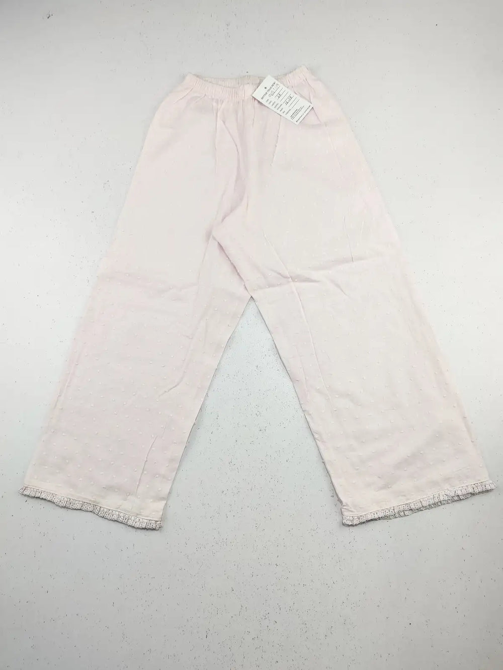 Buy online pre-used pre-loved 100% authentic & Original branded Unknown Brand (GB-1119) available in Pakistan. Top international brands avilable.