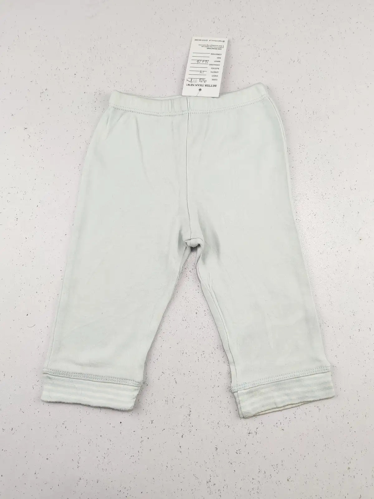Buy online pre-used pre-loved 100% authentic & Original branded Unknown Brand (GB-1184) available in Pakistan. Top international brands avilable.