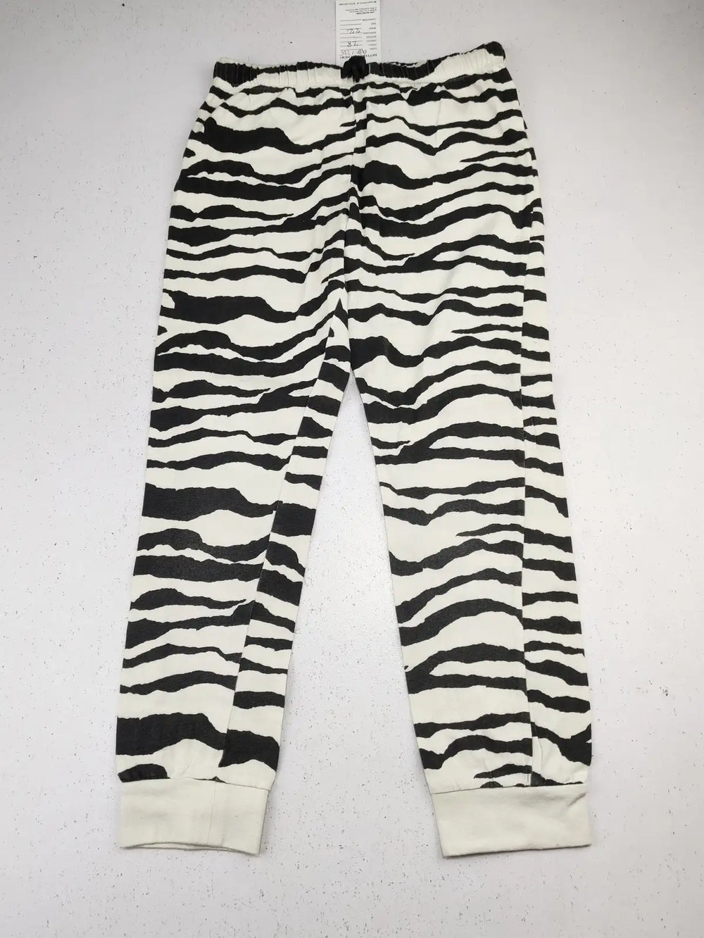 Buy online pre-used pre-loved 100% authentic & Original branded Marks & Spencer (GB-1335) available in Pakistan. Top international brands avilable.