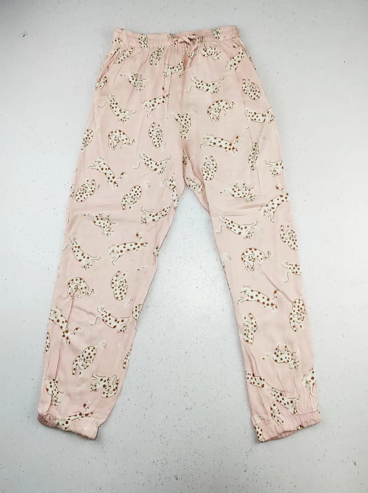 Buy online pre-used pre-loved 100% authentic & Original branded H&M (GB-1352) available in Pakistan. Top international brands avilable.